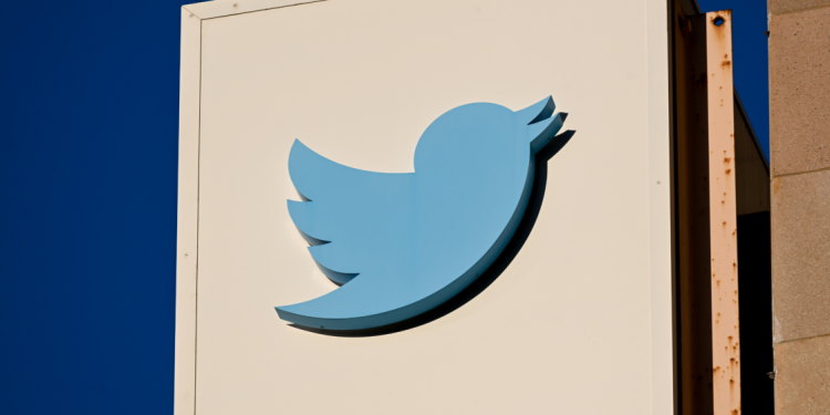 be-careful-what-you-post:-'private'-twitter-circle-tweets-showing-up-publicly-|-pcmag