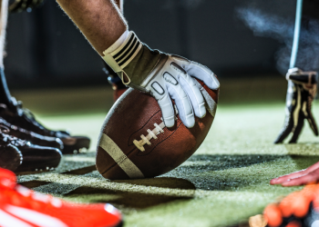 daily-crunch:-youtube-sets-$249-starting-price-for-nfl-sunday-ticket-subscriptions