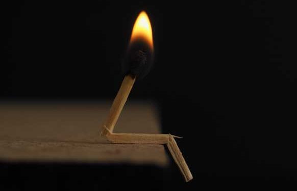 the-burnout-age-gap-–-hr-news