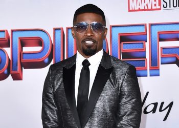actor-jamie-foxx-recovering-from-'medical-complication',-his-daughter-wrote-in-instagram-post