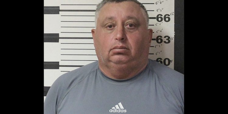 man-who-stole-$7500-bottle-of-scotch-in-his-crotch-gets-probation,-will-be-able-to-stay-in-us.