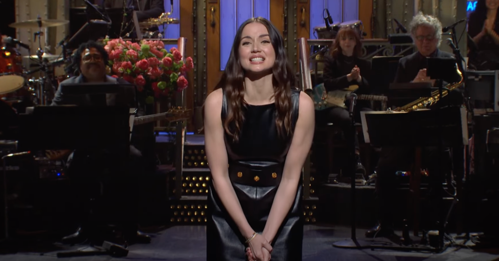 'saturday-night-live':-ana-de-armas-and-the-first-warm-day-of-the-year