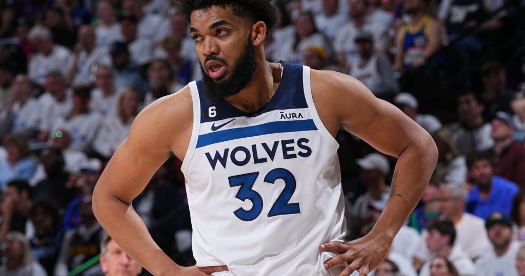 karl-anthony-towns,-t-wolves-called-out-on-twitter-in-blowout-loss-to-jokic,-nuggets