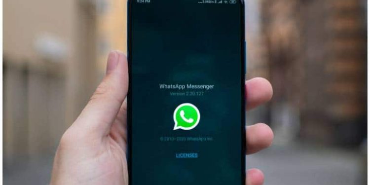 whatsapp-may-allow-adding-descriptors-to-forwarded-messages-–-moneycontrol