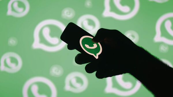 whatsapp-faces-outage-in-india,-leaving-some-users-unable-to-download-media-–-mint