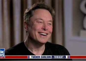 elon-musk-laughs-off-twitter's-value-plunge-in-tucker-carlson-fox-news-interview