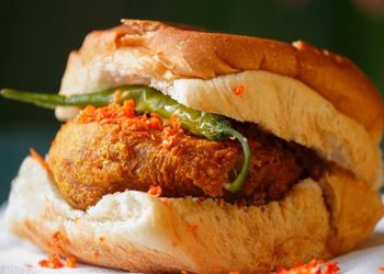 if-vada-pav-had-a-linkedin-bio…-check-out-swiggys-hilarious-post-–-ndtv-food