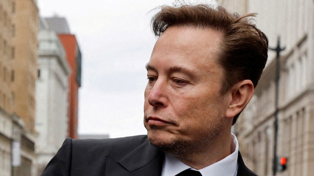 elon-musk-threatens-to-sue-microsoft-claiming-it-used-twitter-data-without-permission