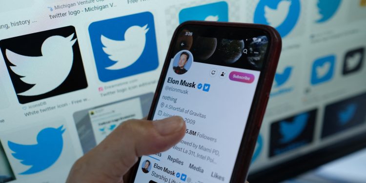 twitter-erases-state-affiliated,-government-funded-labels-from-npr-and-other-accounts