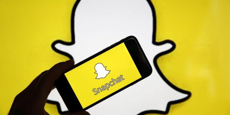 snapchat-rolls-out-chatbot-to-all-users-–-yahoo-life-uk