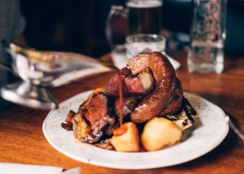 from-the-clubhouse:-the-good,-the-bad,-and-how-we'd-improve-golf-club-catering