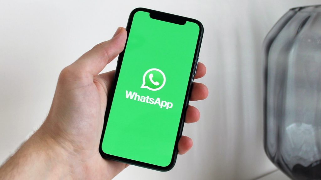 whatsapp-is-working-on-a-telegram-like-broadcasting-feature-'channels'