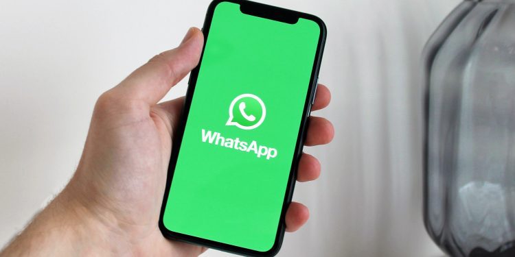 whatsapp-is-working-on-a-telegram-like-broadcasting-feature-'channels'