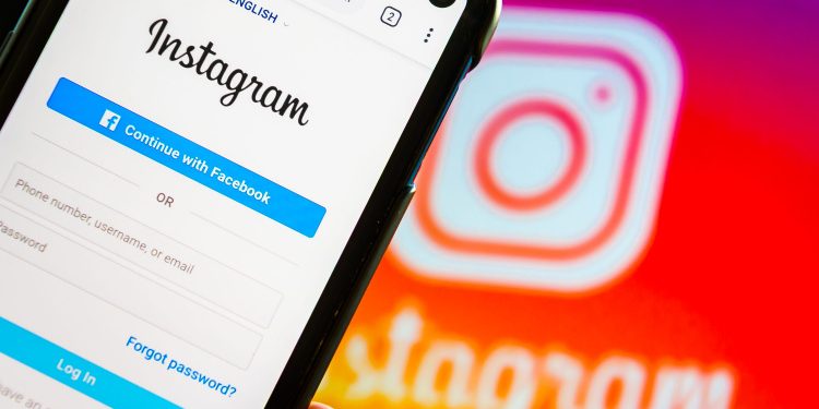what-happens-when-you-restrict-someone-on-instagram-–-beebom