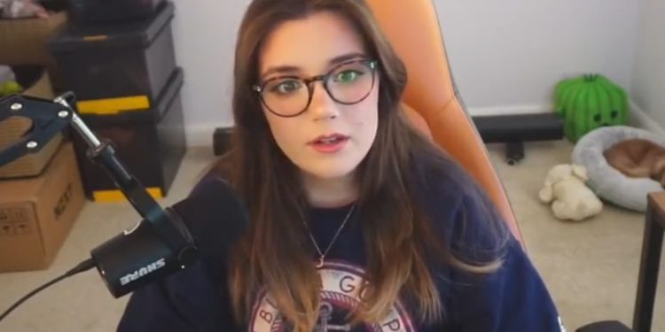 bank-rejects-twitch-streamer-after-she-mistakenly-claims-to-be-an-“adult-entertainer”