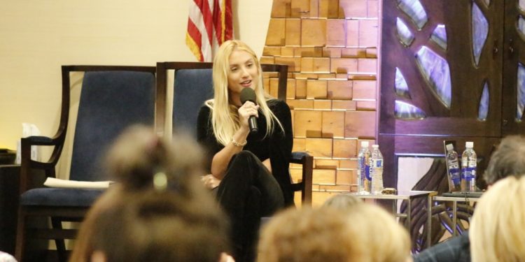 la-instagram-star-talks-about-holocaust-remembrance-in-manhattan-beach-–-daily-breeze