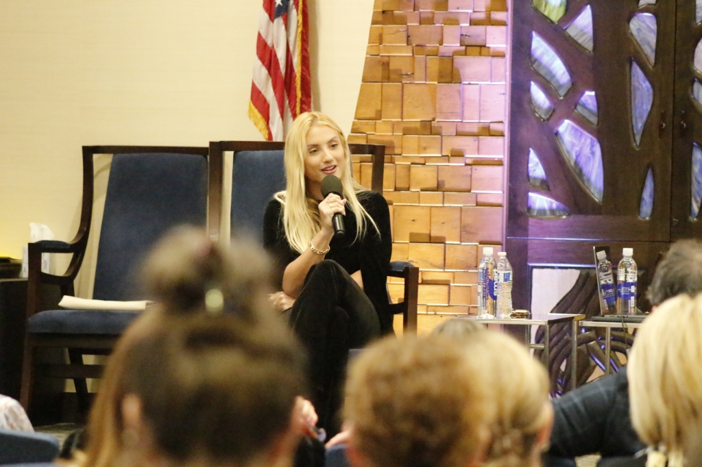 la-instagram-star-talks-about-holocaust-remembrance-in-manhattan-beach-–-daily-breeze