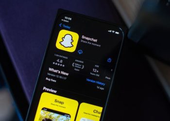 snapchat's-new-ai-chatbot-is-already-raising-alarms-among-teens-and-parents-–-cnn