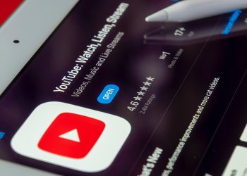 is-vimeo-better-than-youtube?-–-justnje