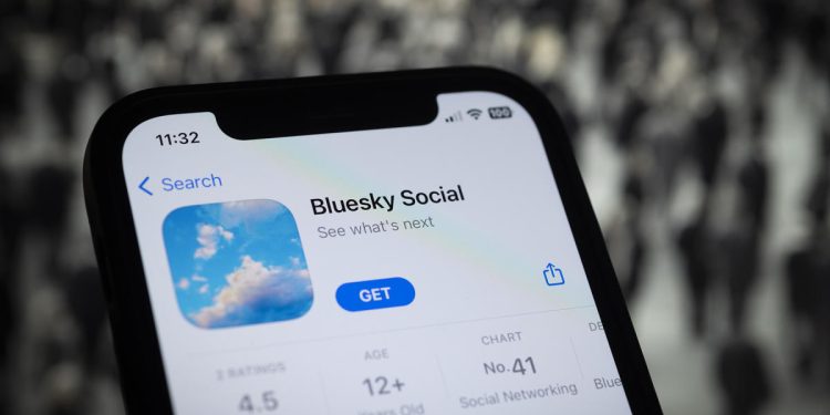 bluesky-becomes-the-hottest-club-online-as-twitter-users-fight-for-invites-–-yahoo