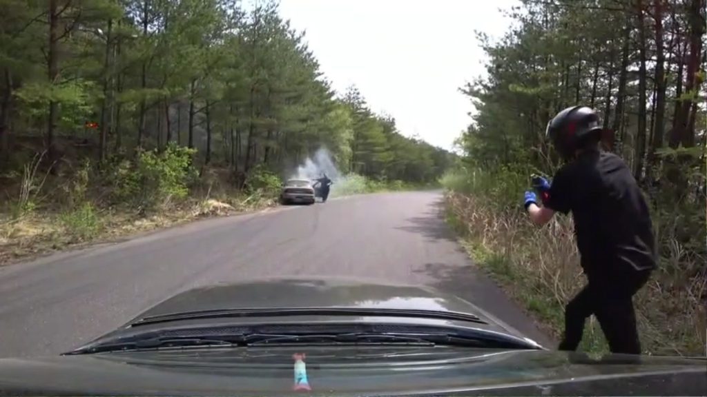 twitch-streamer-saves-driver-from-burning-car-–-dexerto