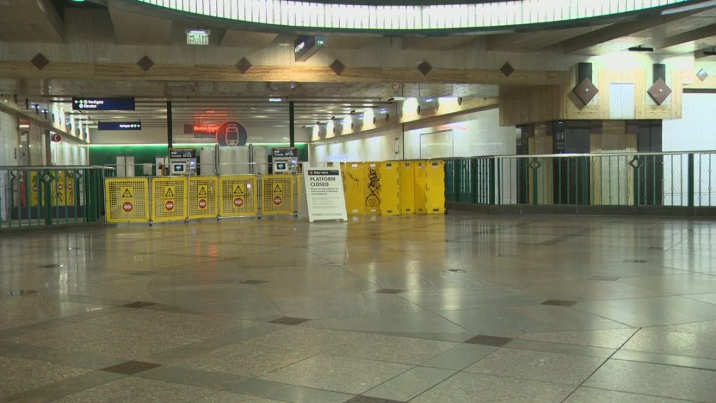 damage-to-westlake-station-disrupts-light-rail-service-|-king5.com