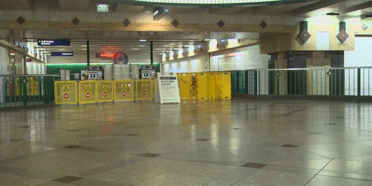 damage-to-westlake-station-disrupts-light-rail-service-|-king5.com