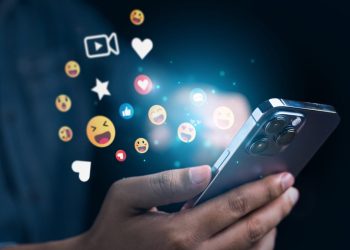 social-media-scatters-your-brain,-and-then-you-buy-stuff-you-don't-need-–-gizmodo