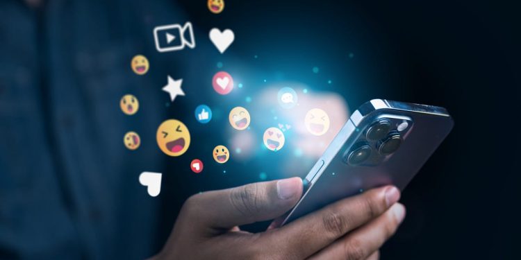 social-media-scatters-your-brain,-and-then-you-buy-stuff-you-don't-need-–-gizmodo