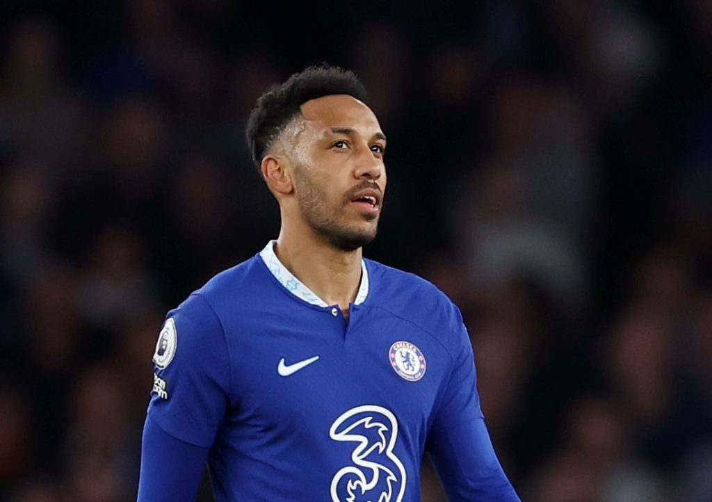pierre-emerick-aubameyang-responds-to-sympathetic-arsenal-fan-on-instagram-as-chelsea-…