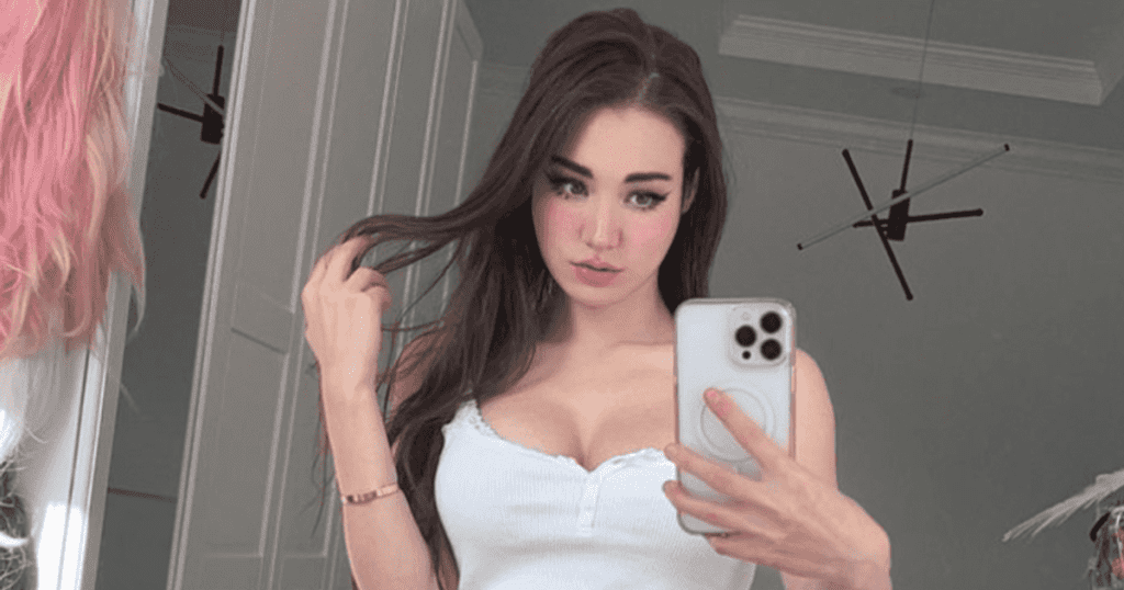 indiefoxx:-3-unknown-facts-about-twitch-streamer-who-was-banned-over-wardrobe-malfunction