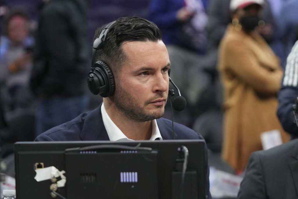 nba-twitter-reacts-to-raptors-interviewing-jj-redick-for-coaching-job