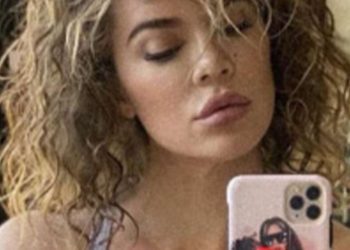 khloe-kardashian-shows-off-wafer-thin-waist-in-extra-small-leggings-during-another-grueling-…