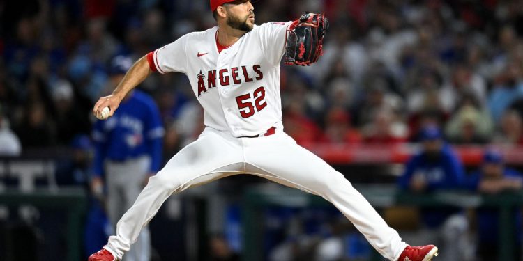 la-angels-fans-thrilled-after-ryan-tepera's-sudden-dfa:-“way-past-time-for-this”