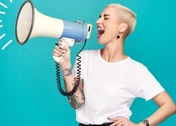 5-'sorry'-phrases-that-make-you-look-insecure—here's-what-to-say-instead:-harvard-trained-expert