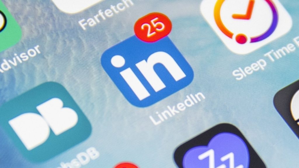 15-tips-for-attracting-followers-to-your-linkedin-page-in-2023-–-film-daily