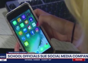 schools-sue-facebook,-tiktok,-and-snapchat-|-the-cairns-post