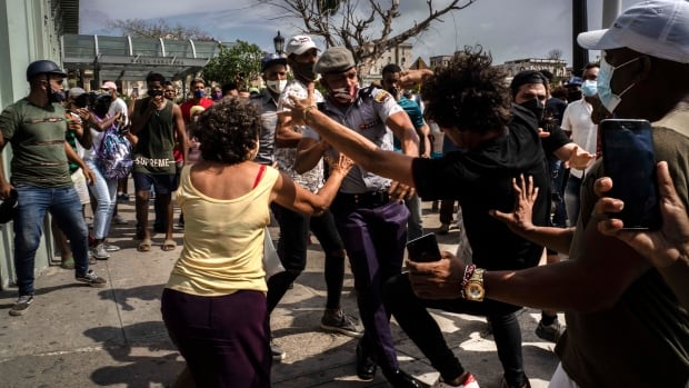 anti-regime-activists-in-canada-accuse-cuba-of-using-youtube-channel-to-intimidate-them
