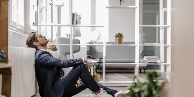 harvard-trained-psychologist:-people-pleasers-are-at-higher-risk-for-burnout-–-cnbc