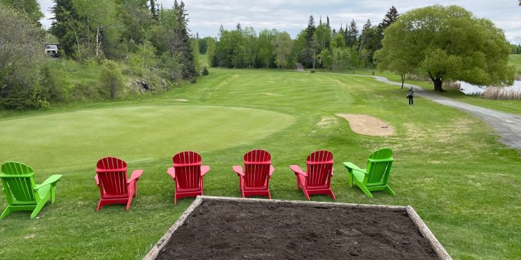 kenora-golf-course-receives-nohfc-funding-–-kenoraonline