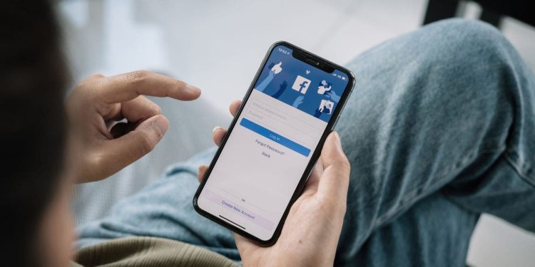 don't-fall-for-that-'look-who-died'-facebook-message-trap-|-fox-news