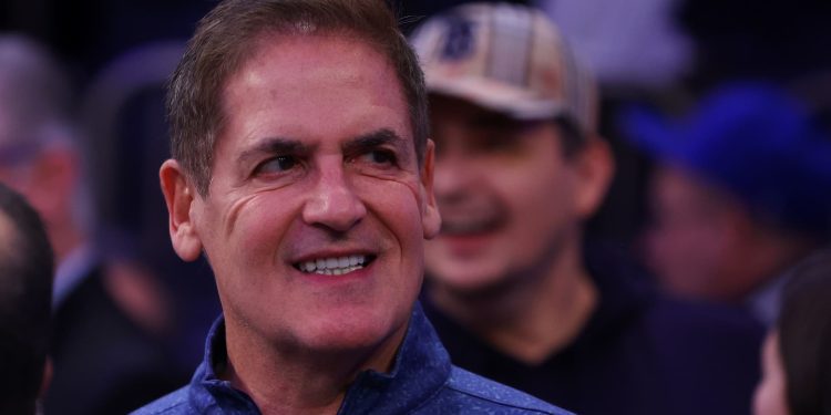mark-cuban-says-twitter's-new-algorithms-are-designed-to-help-one-man-only:-elon-musk