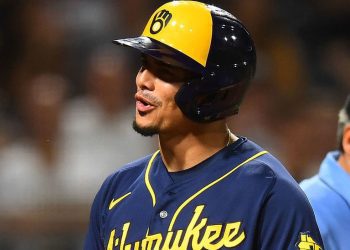 brewers'-adames-released-from-hospital-after-being-struck-by-foul-ball-|-thescore.com