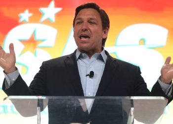 sorry,-not-sorry:-the-ron-desantis-twitter-'fiasco'-proves-he-can-win-–-19fortyfive