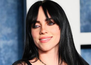 billie-eilish-savagely-hits-back-at-'truly-idiotic'-trolls-in-explicit-instagram-rant-–-the-mirror