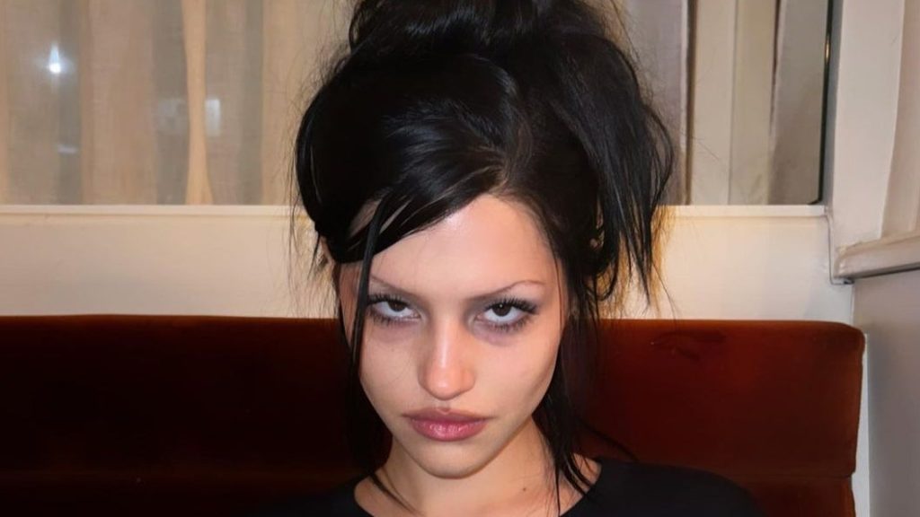rising-model-and-goth-girl-gabbriette-bechtel-moonlights-as-an-instagram-chef-–-vogue