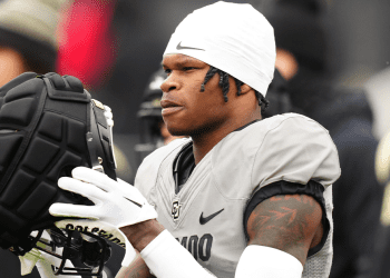 travis-hunter-switches-positions,-shows-off-crazy-twitch-in-viral-workout-–-outkick