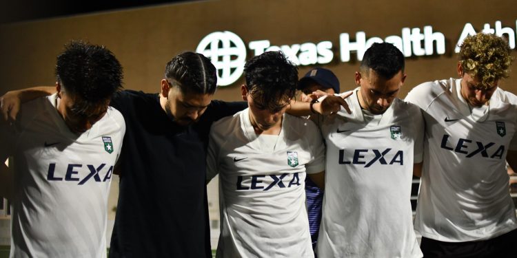 meet-the-popular-twitch-streamer-shooting-for-irl-soccer-success-–-d-magazine