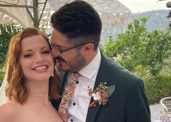 woman-asked-for-someone-to-marry-her-on-twitter,-she-met-her-husband-–-insider