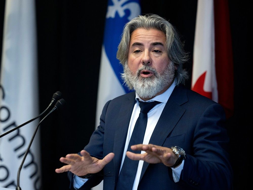 government-has-'options'-if-facebook,-google-pull-news-content,-minister-says